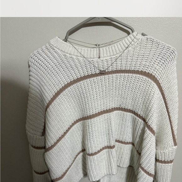 Cute sweater - Picture 2 of 4